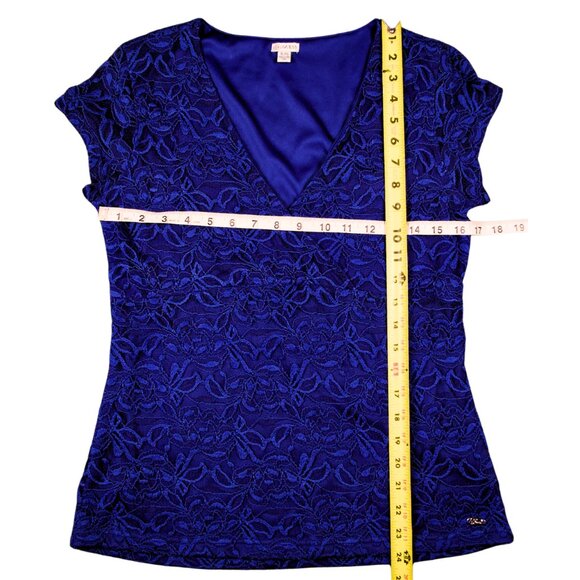GUESS Royal Blue Floral Lace V-Neck Top – Women’s XL - Picture 11 of 12